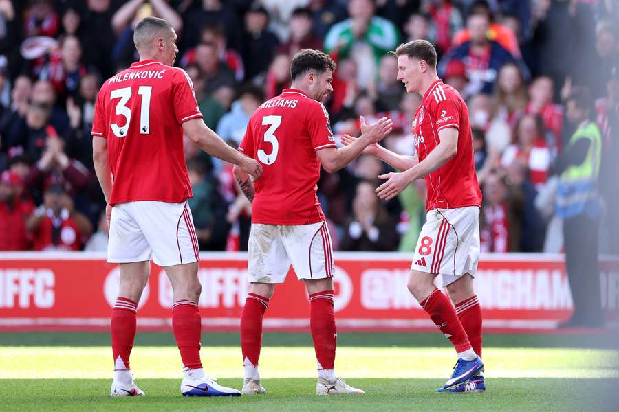 Forest celebrate Elliot Anderson's late equaliser
