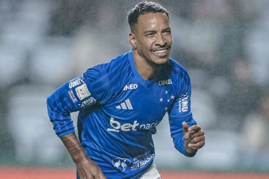 Matheus Pereira marcou pelo quarto jogo seguido pelo Cruzeiro Matheus Pereira marcou pelo quarto jogo seguido pelo Cruzeiro