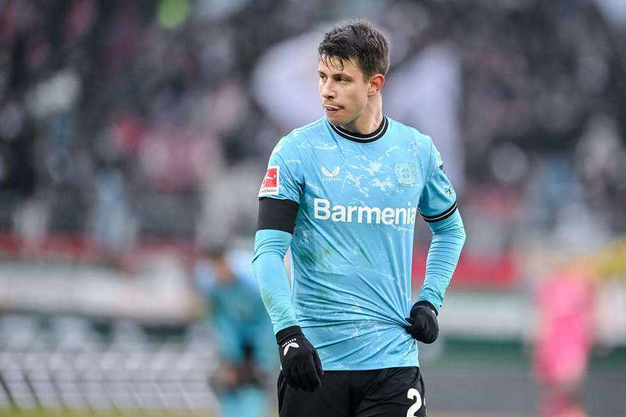 Adam Hložek je na odchodu z Leverkusenu.
