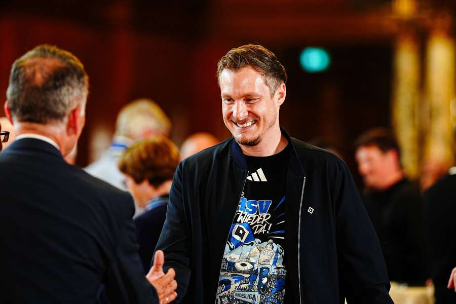 Marcell Jansen está à procura de um sucessor