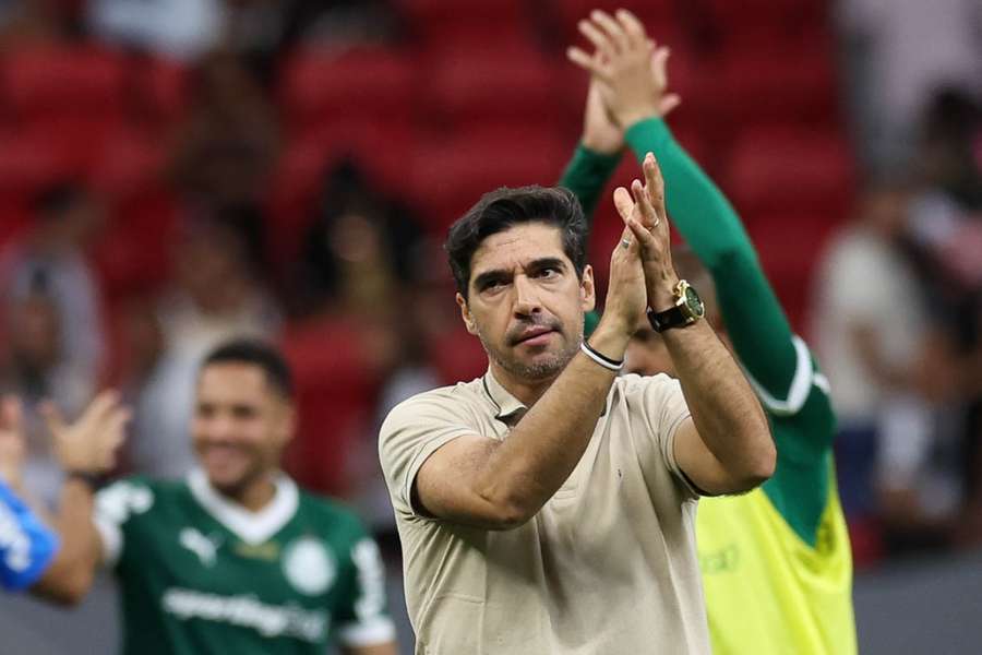 Abel busca o tri da Liberta