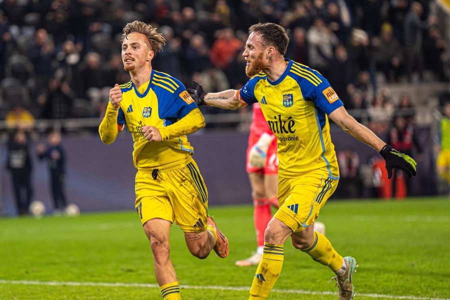 Posledné Košice zdolali prvý Slovan. Posledné Košice zdolali prvý Slovan.