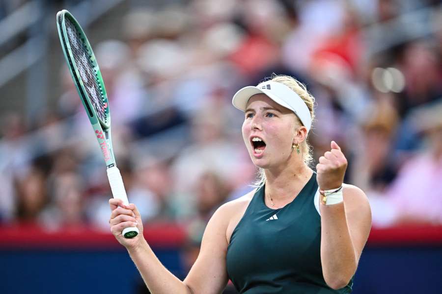 Clara Tauson celebra vitória sobre Madison Keys em Montreal