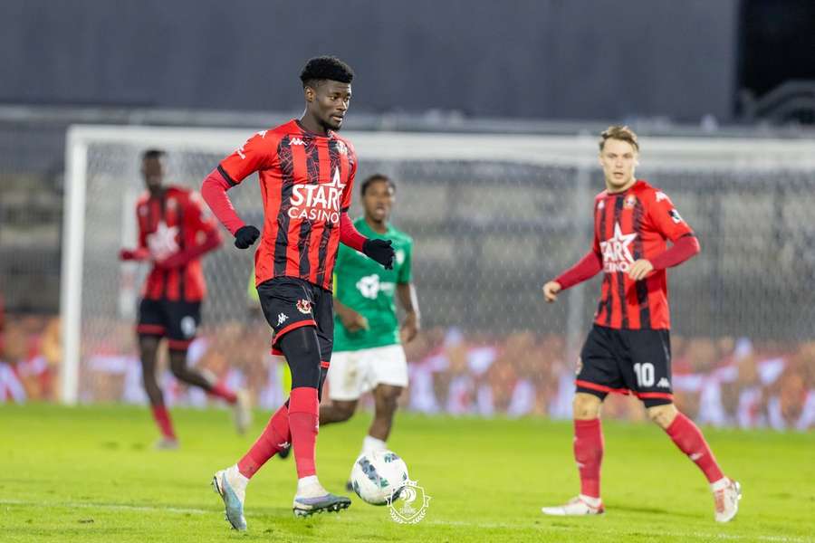 Stève Mvoué deixou o Seraing