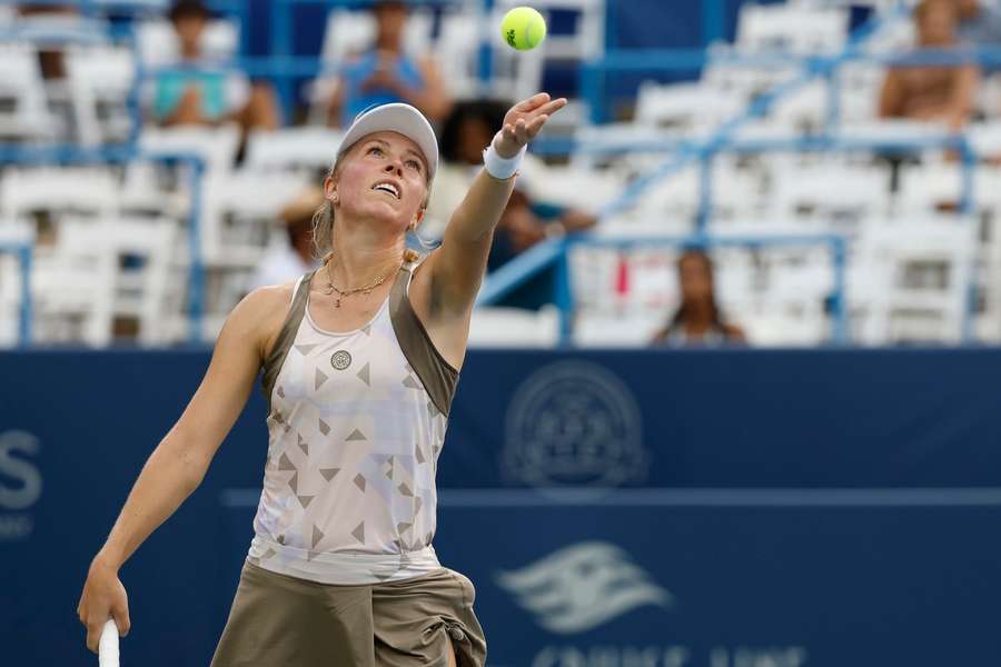 Magdalena Fręch gładko przegrała w drugiej rundzie turnieju WTA 1000 w Montrealu