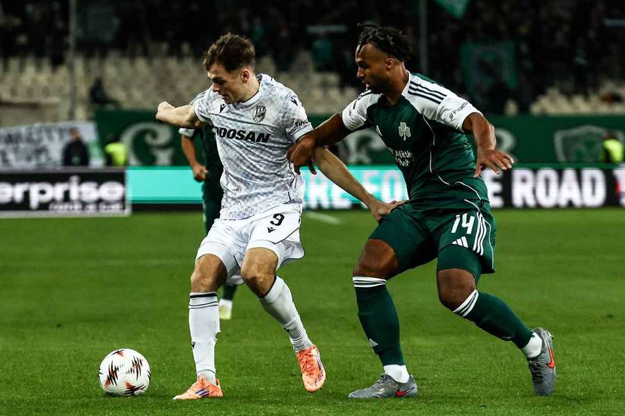 Plzeň uhrála remízu i přes dlouhé oslabení.