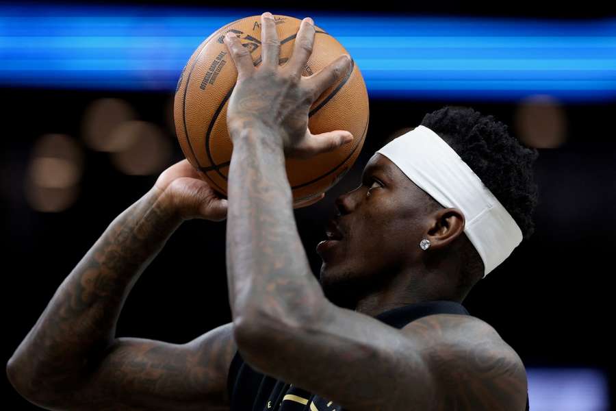 Dennis Schröder freut sich auf seine neue Aufgabe in Charlotte. Dennis Schröder freut sich auf seine neue Aufgabe in Charlotte.