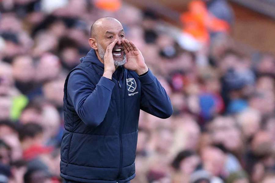 Nuno afirma que "tudo é possível na Premier League" com o Tottenham perto da despromoção