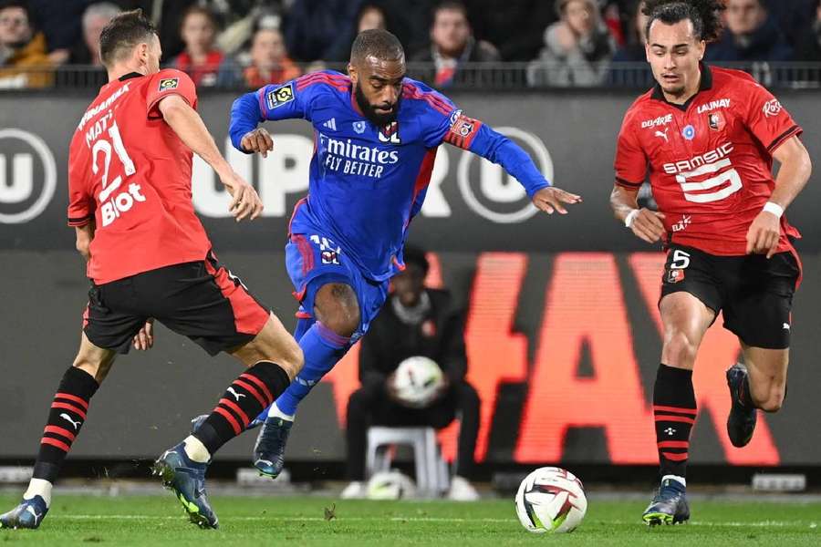 Alexandre Lacazette n'est pas assuré d'être titulaire contre Lille