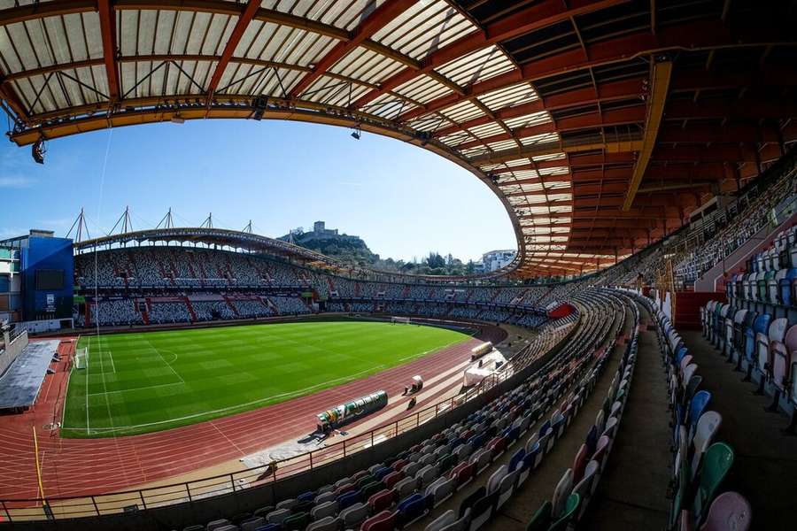 Estádio Dr. Magalhães Pessoa recebe o União de Leiria-Sporting
