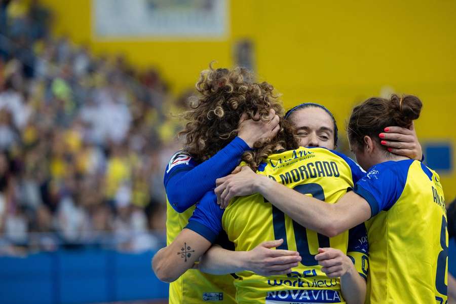 Nun’Álvares sagrou-se campeão de futsal feminino