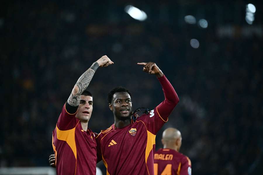 AS Roma players celebrate goal AS Roma players celebrate goal