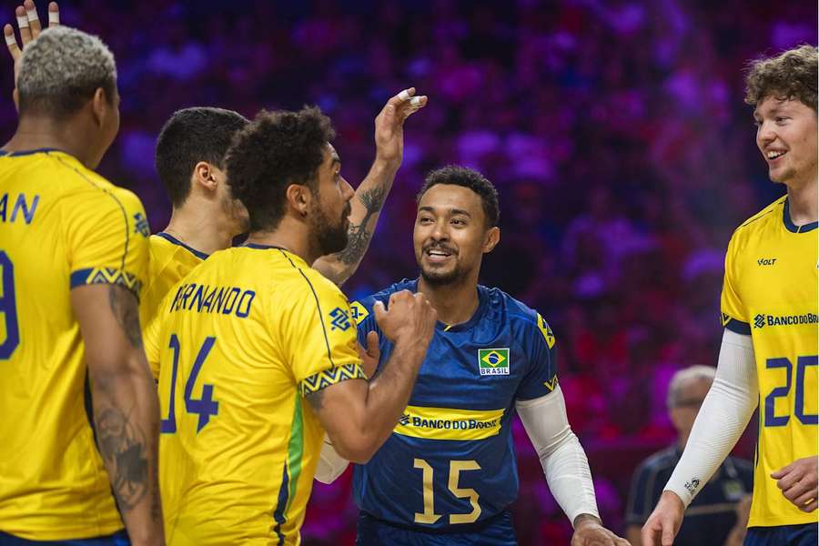 Brasil segue com apenas uma derrota na VNL, sofrida para Cuba Brasil segue com apenas uma derrota na VNL, sofrida para Cuba