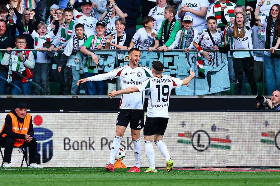 Pekhart pomohl k závěrečné remíze 2:2.