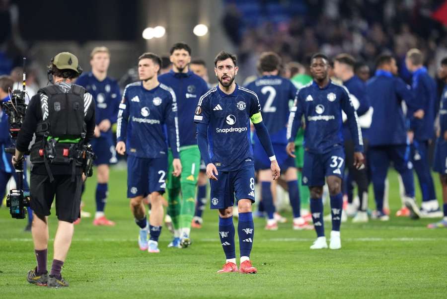 Červení diabli môžu nešťastnú sezónu zachrániť aspoň v Európskej lige. 