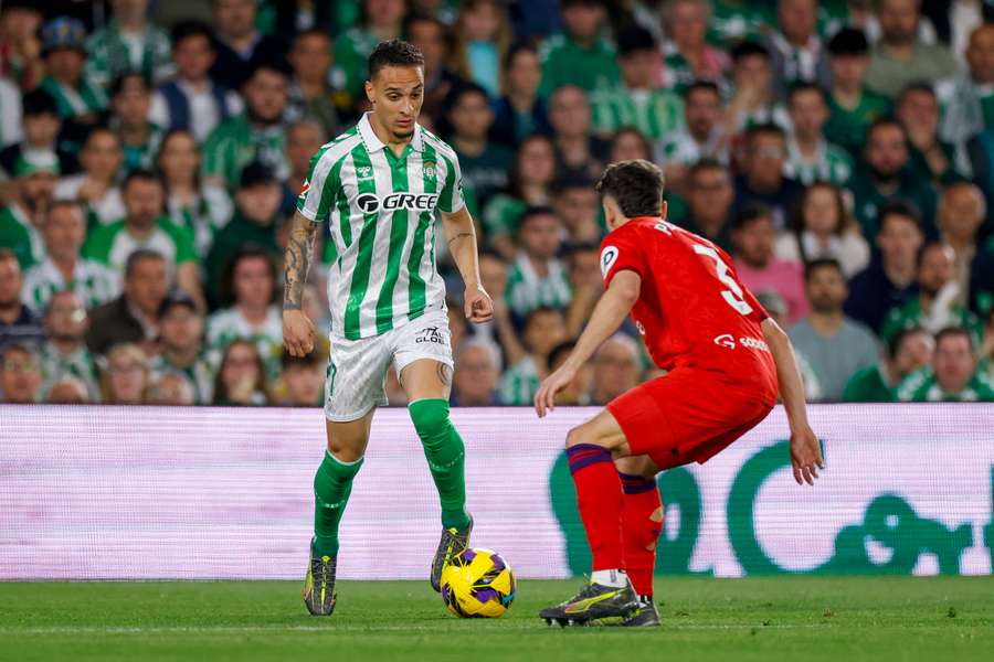 Antony, ante el Sevilla