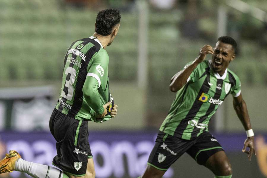 América vem de derrota para o Vila Nova América vem de derrota para o Vila Nova