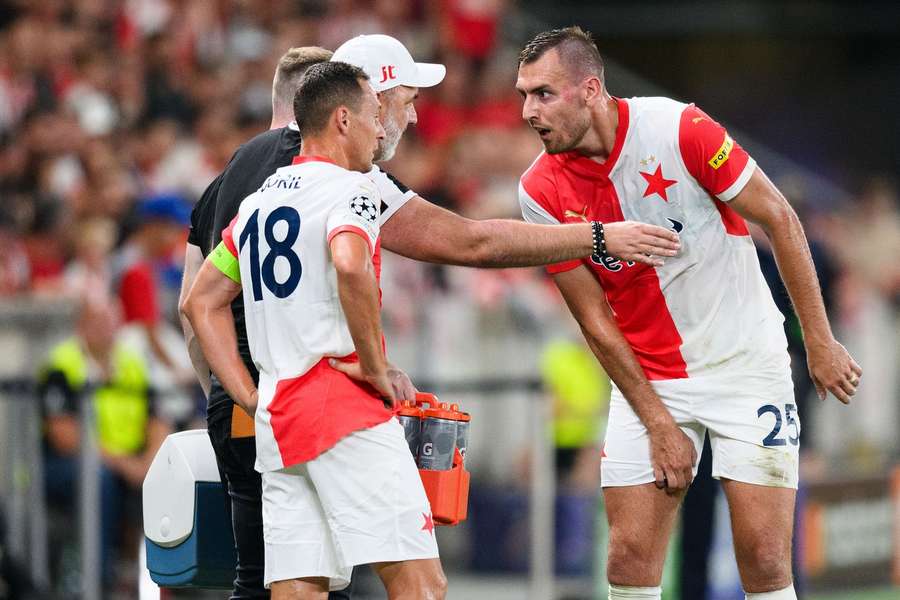 Slavia neměla pro běsnění hvězd pochopení. Chorý s Bořilem dostali od vedení trest.