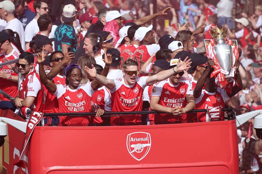 El Arsenal celebra la Premier League este domingo