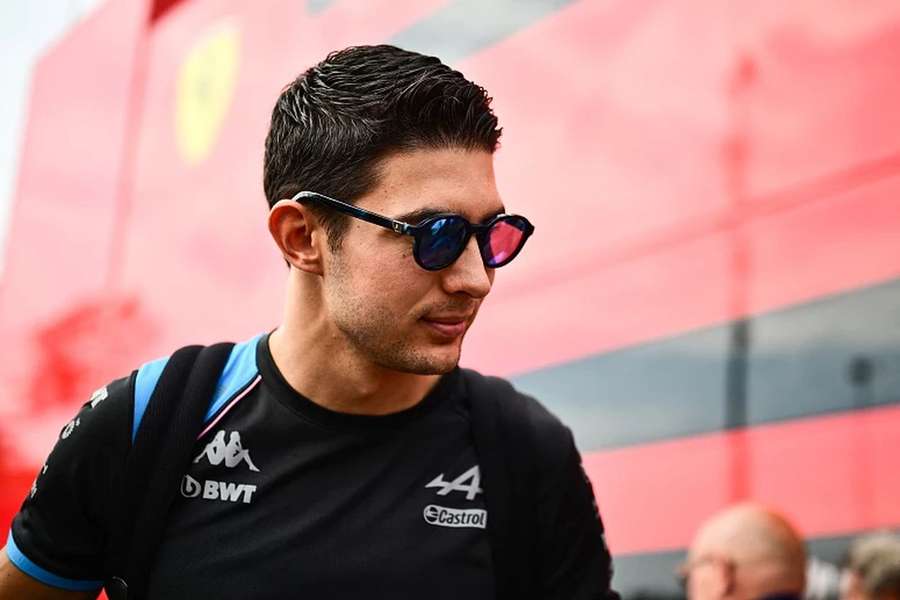 Esteban Ocon assinou com a Haas a partir de 2025