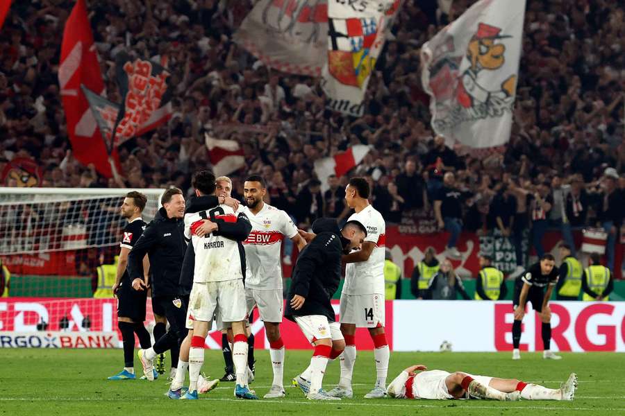 Stuttgart rejoint le Bayern en finale de la Coupe