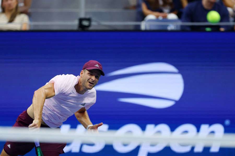 Tenis Flash: Hurkacz i Majchrzak grają w Chinach o awans do ćwierćfinałów Tenis Flash: Hurkacz i Majchrzak grają w Chinach o awans do ćwierćfinałów