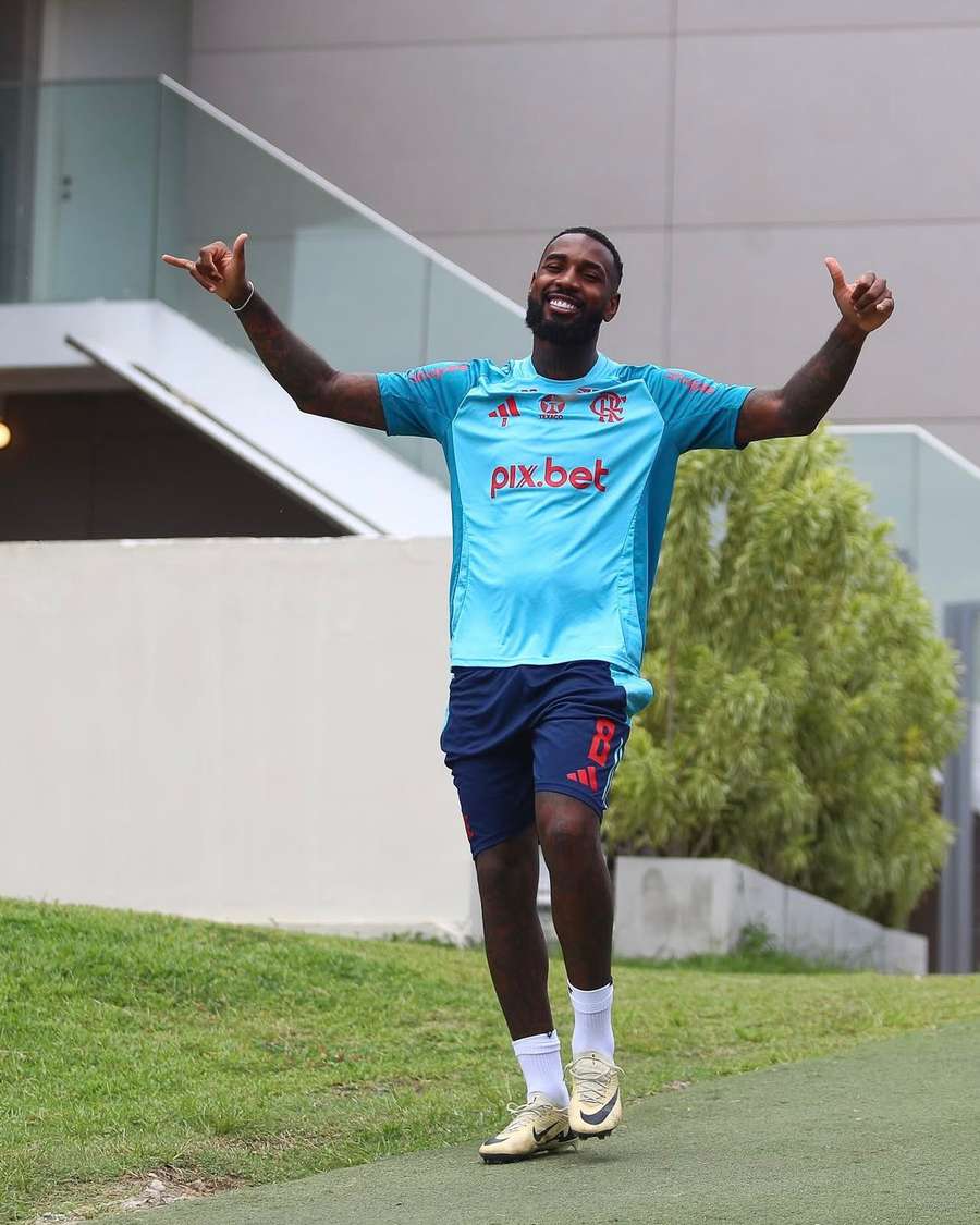 Gerson está suspenso na rodada Gerson está suspenso na rodada