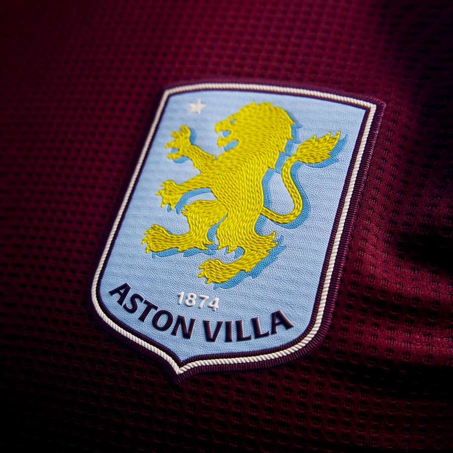 Detalhe do novo equipamento do Aston Villa