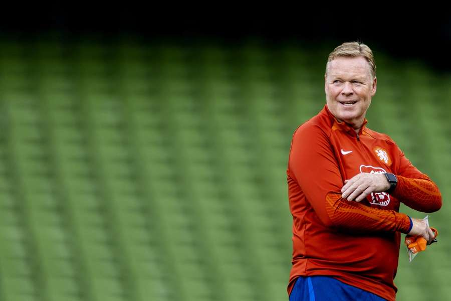 Ronald Koeman tijdens een trainingssessie van het Nederlands elftal