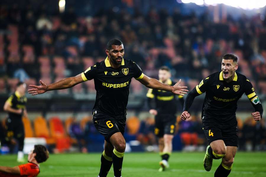 Piątek z Ekstraklasą: Znakomity Nowak prowadzi GKS do zwycięstwa, Piast podejmuje Koronę Piątek z Ekstraklasą: Znakomity Nowak prowadzi GKS do zwycięstwa, Piast podejmuje Koronę