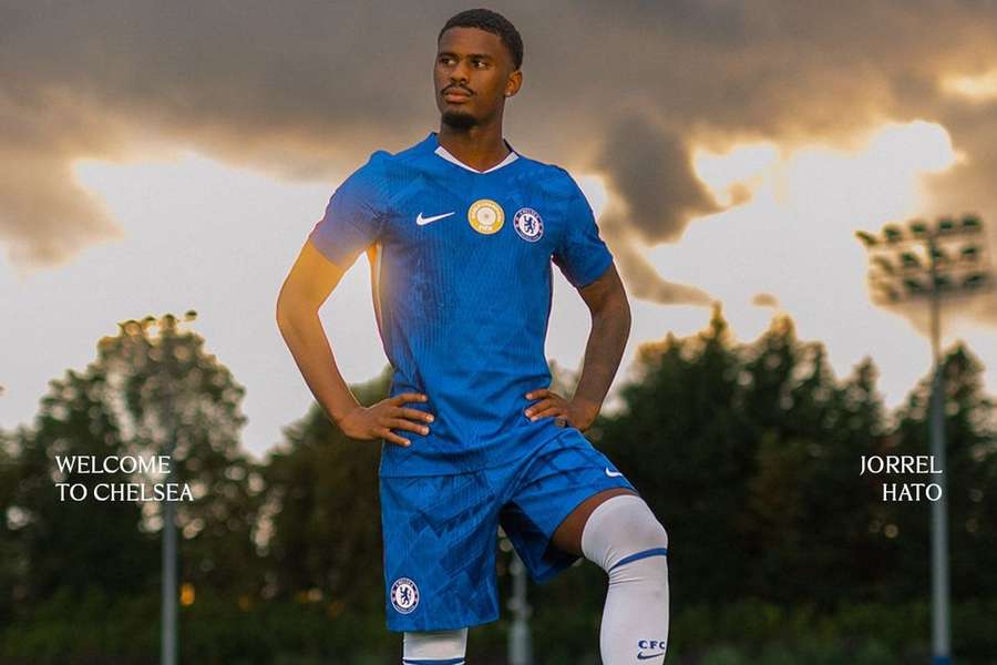 Jorrel Hato oficializado pelo Chelsea