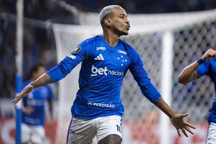 Matheus Pereira abriu e fechou a goleada do Cruzeiro em Belo Horizonte Matheus Pereira abriu e fechou a goleada do Cruzeiro em Belo Horizonte