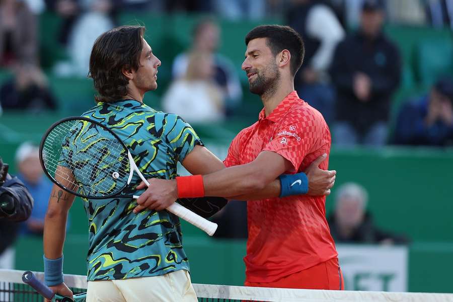 Lorenzo Musetti už Novaka Djokoviče na antuce porazil.