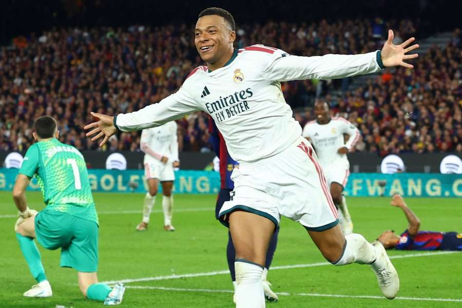 Mbappé fez dois gols em Barcelona 1x2 Real Madrid Mbappé fez dois gols em Barcelona 1x2 Real Madrid