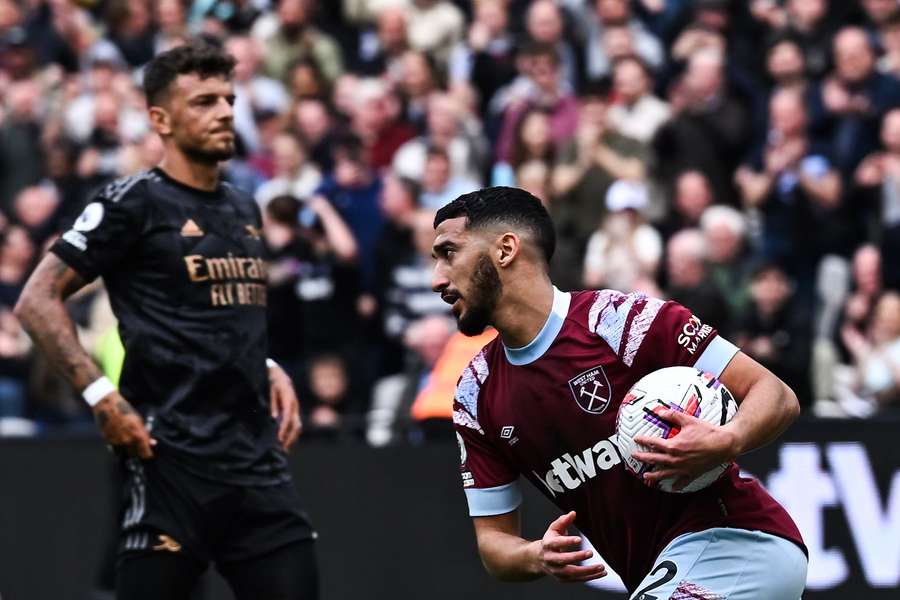 Benraham marcou pelo West Ham