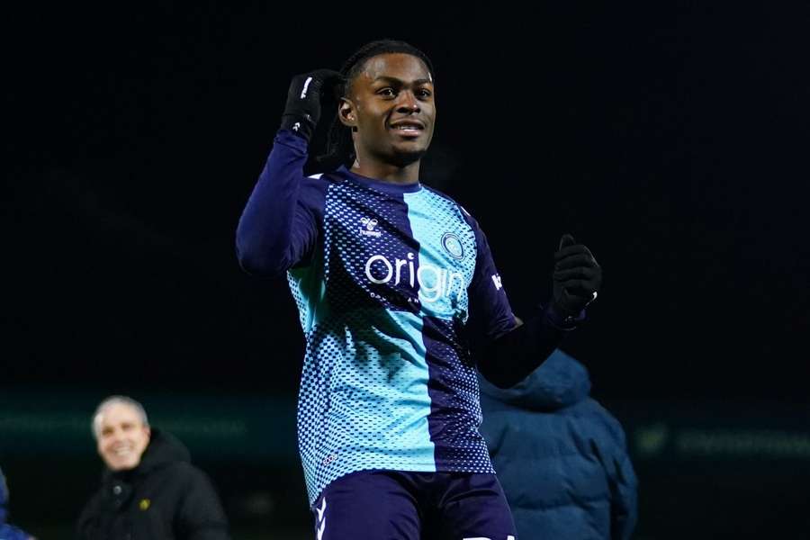 Forest recall McNeilly from Wycombe loan