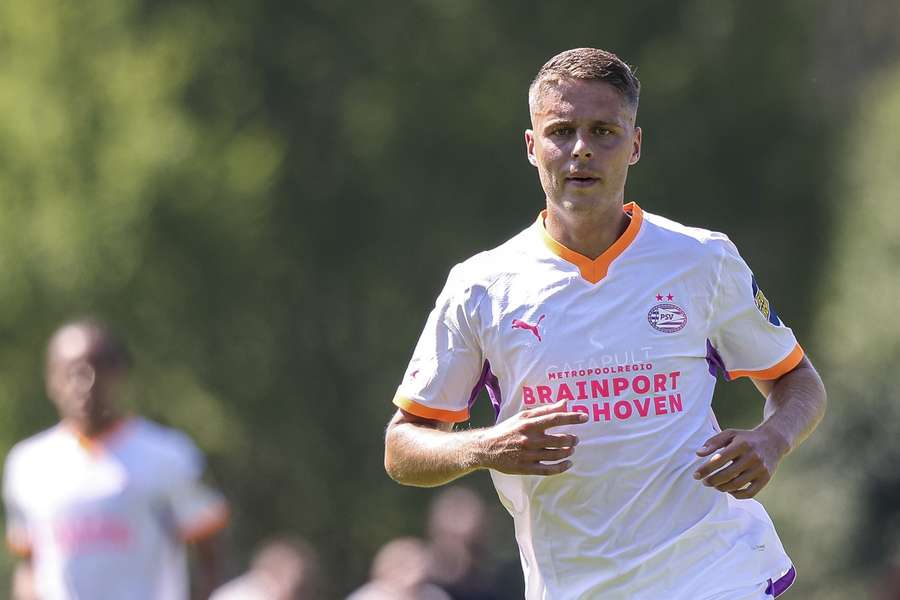 PSV's away kit