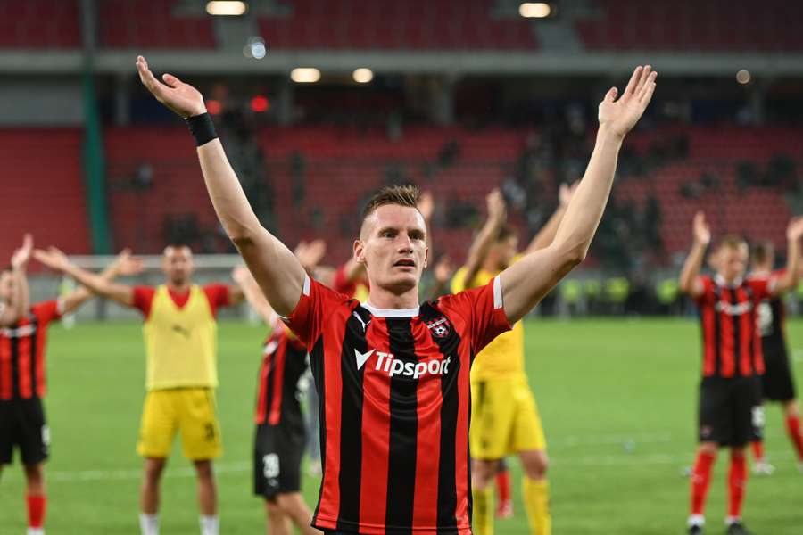 Karhan odohral zápas proti materskému klubu. Karhan odohral zápas proti materskému klubu.