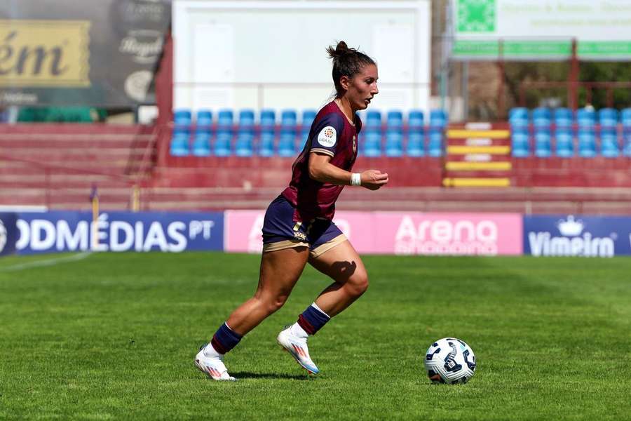 Raquel Ferreira à beira da centena de jogos pelo Torreense Raquel Ferreira à beira da centena de jogos pelo Torreense