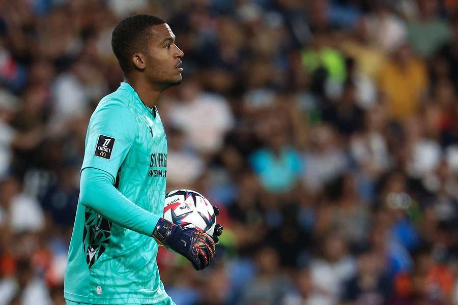 Le gardien Alban Lafont appelé avec la Côte d'Ivoire