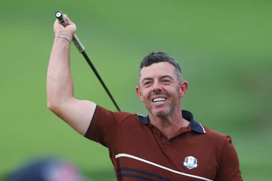 Rory McIlroy celebrates on the 18th hole during day two of the 2025 Ryder Cup
