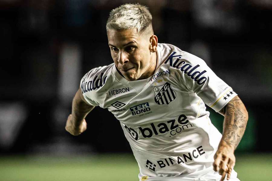 Soteldo, do Fluminense, pode enfrentar Santos pela primeira vez na carreira