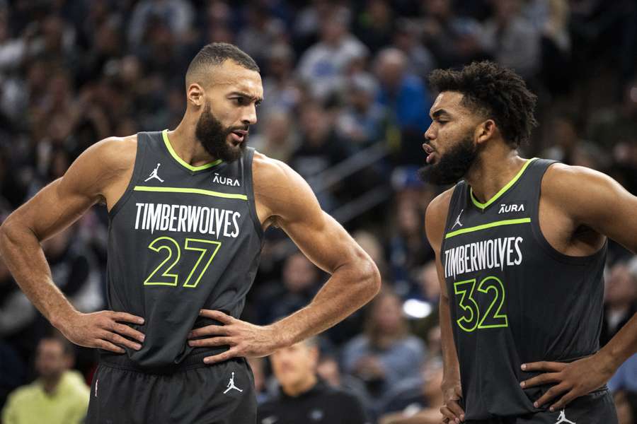 Rudy Gobert og Karl-Anthony Towns snitter sammenlagt over 35 point, 21 rebounds, fire assists og tre blocks per kamp i denne sæson.