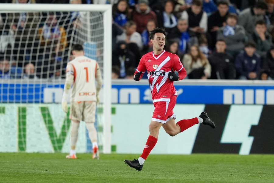 Pedro Díaz celebra su gol ante el Alavés Pedro Díaz celebra su gol ante el Alavés