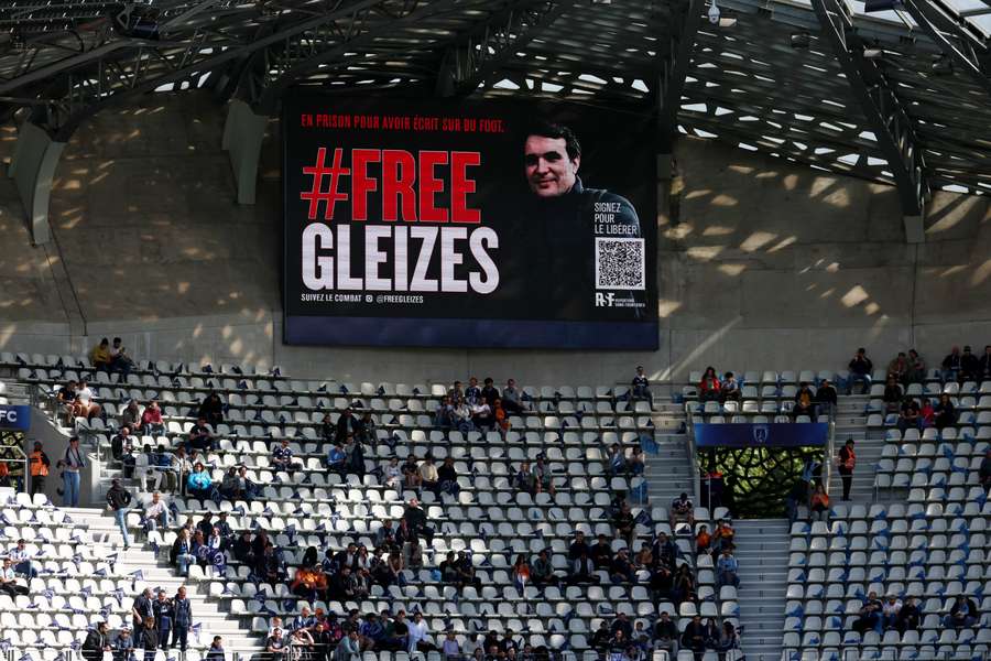 La famille du journaliste Christophe Gleizes, détenu en Algérie, regrette l'absence de soutien des stars du foot français La famille du journaliste Christophe Gleizes, détenu en Algérie, regrette l'absence de soutien des stars du foot français