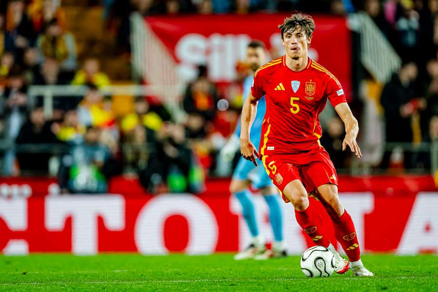 Robin Le Normand avec l'Espagne en mars.
