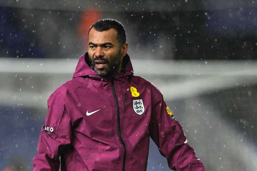 Ashley Cole lors de son passage comme adjoint des moins de 21 ans anglais