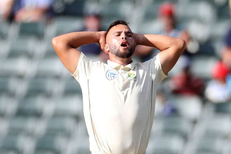 South Africa removed the last seven New Zealand batters for 66 runs