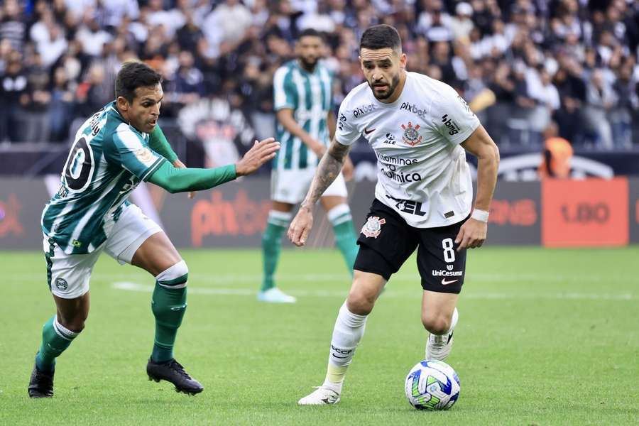 Renato Augusto elogiou atuação do time no segundo tempo