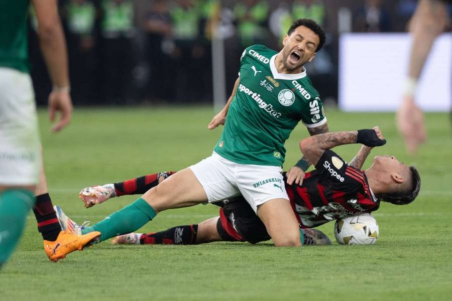 O palmeirense se lesionou em Lima